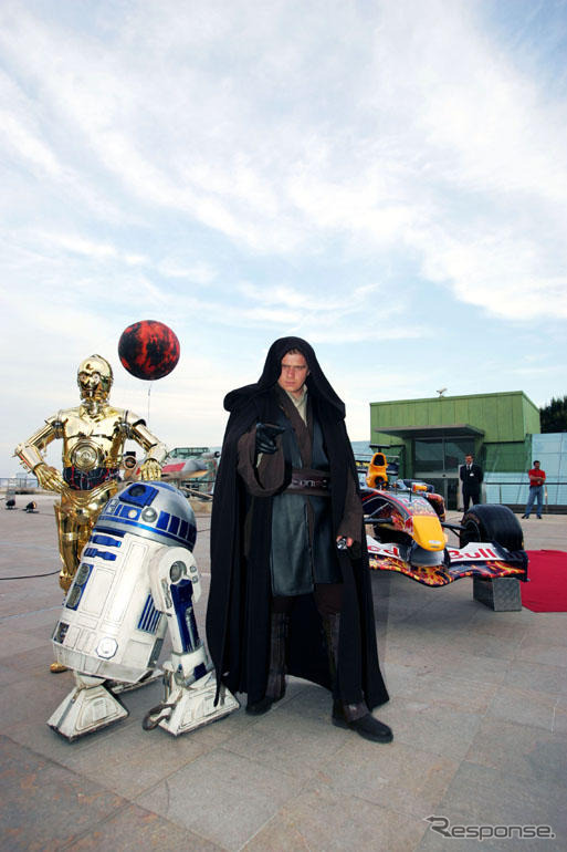 スターウォーズ 写真蔵…“フォース”をレッドブルに