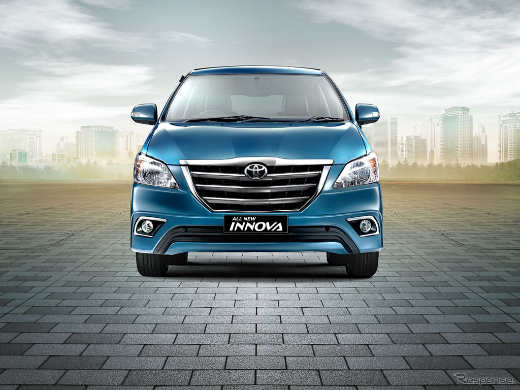 新型 トヨタ イノーバ