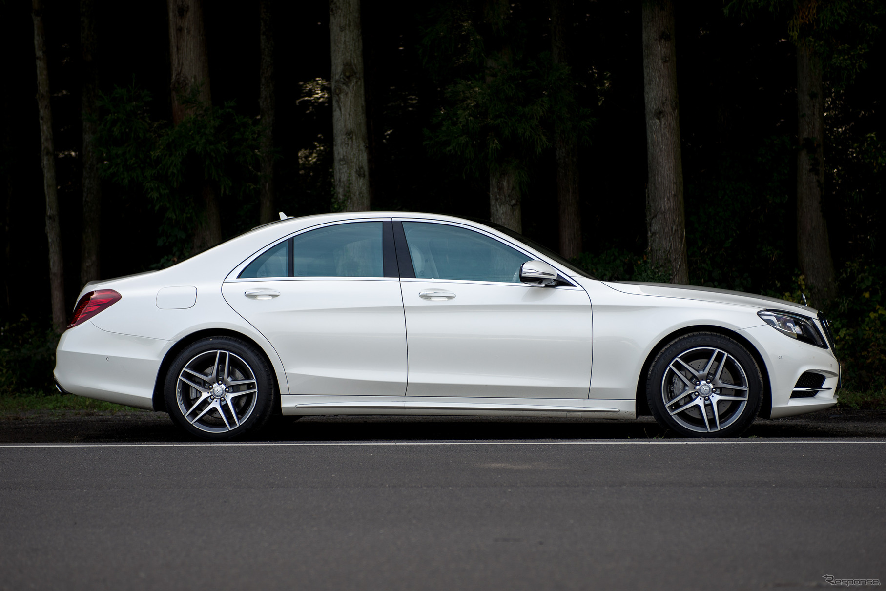 メルセデスベンツ・S 400 HYBRID Exclusive「AMG スポーツパッケージ」