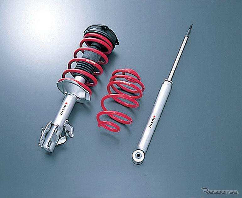 キューブマイナーチェンジ用NISMOスポーツパーツ発売