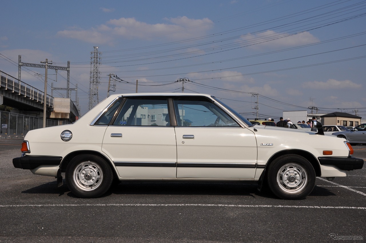 スバル レオーネ 1800 セダン GTS（AB4）