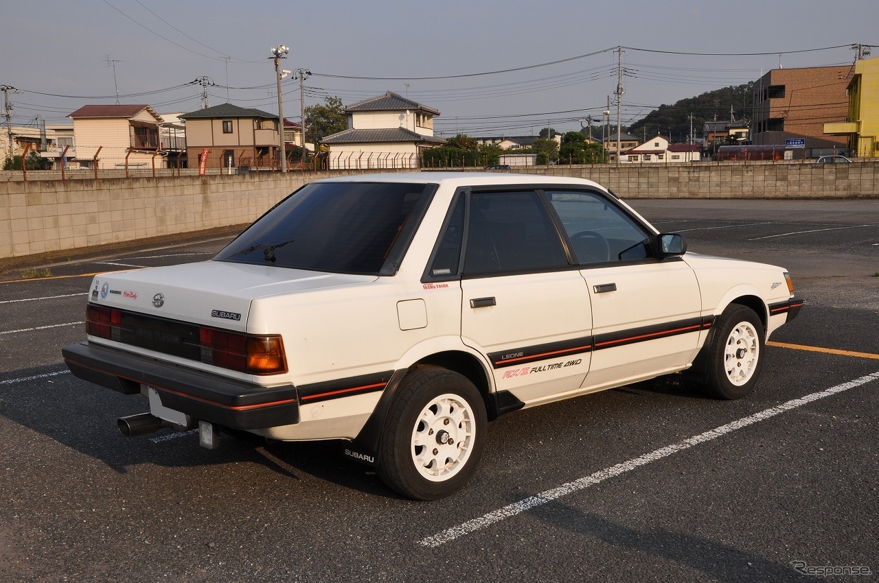 スバル レオーネ 1800 セダンRX/II（AA5）