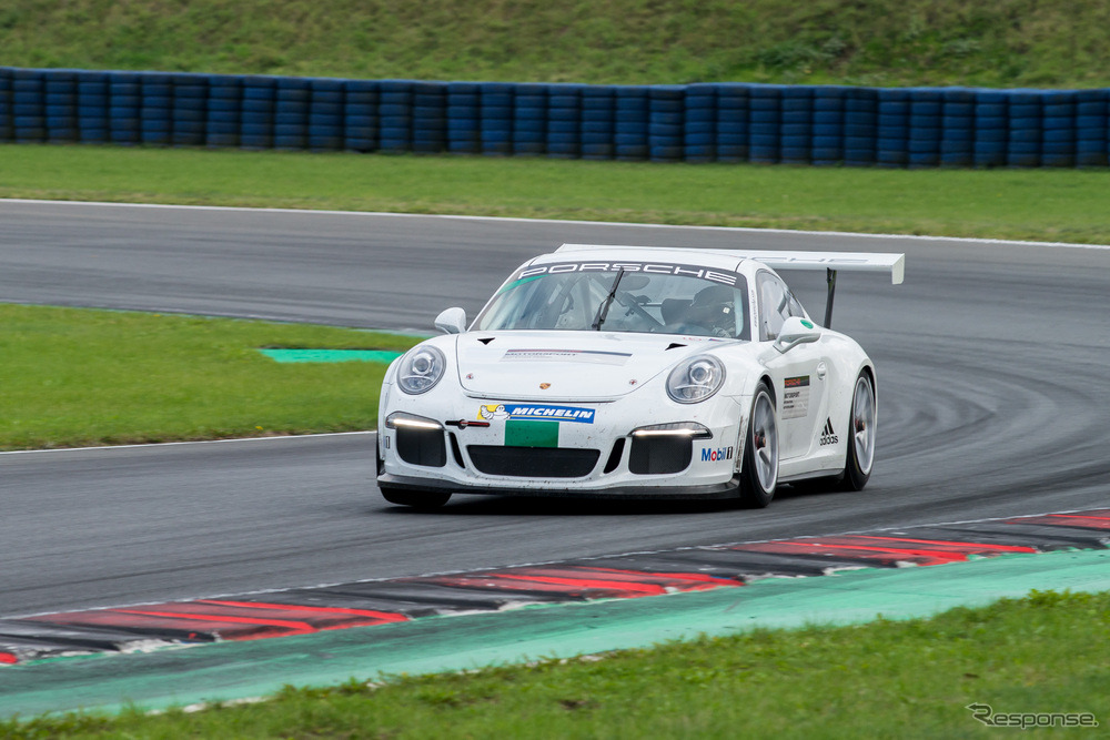 ポルシェ モータースポーツ インターナショナルスカラーシップ