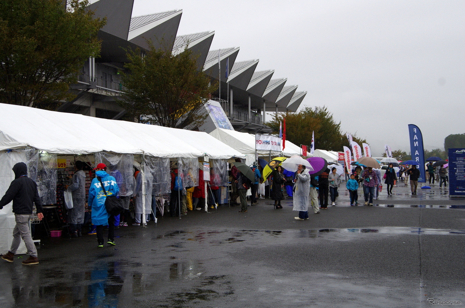 WEC 第6戦 富士】雨でもレースの楽しみ方はさまざま