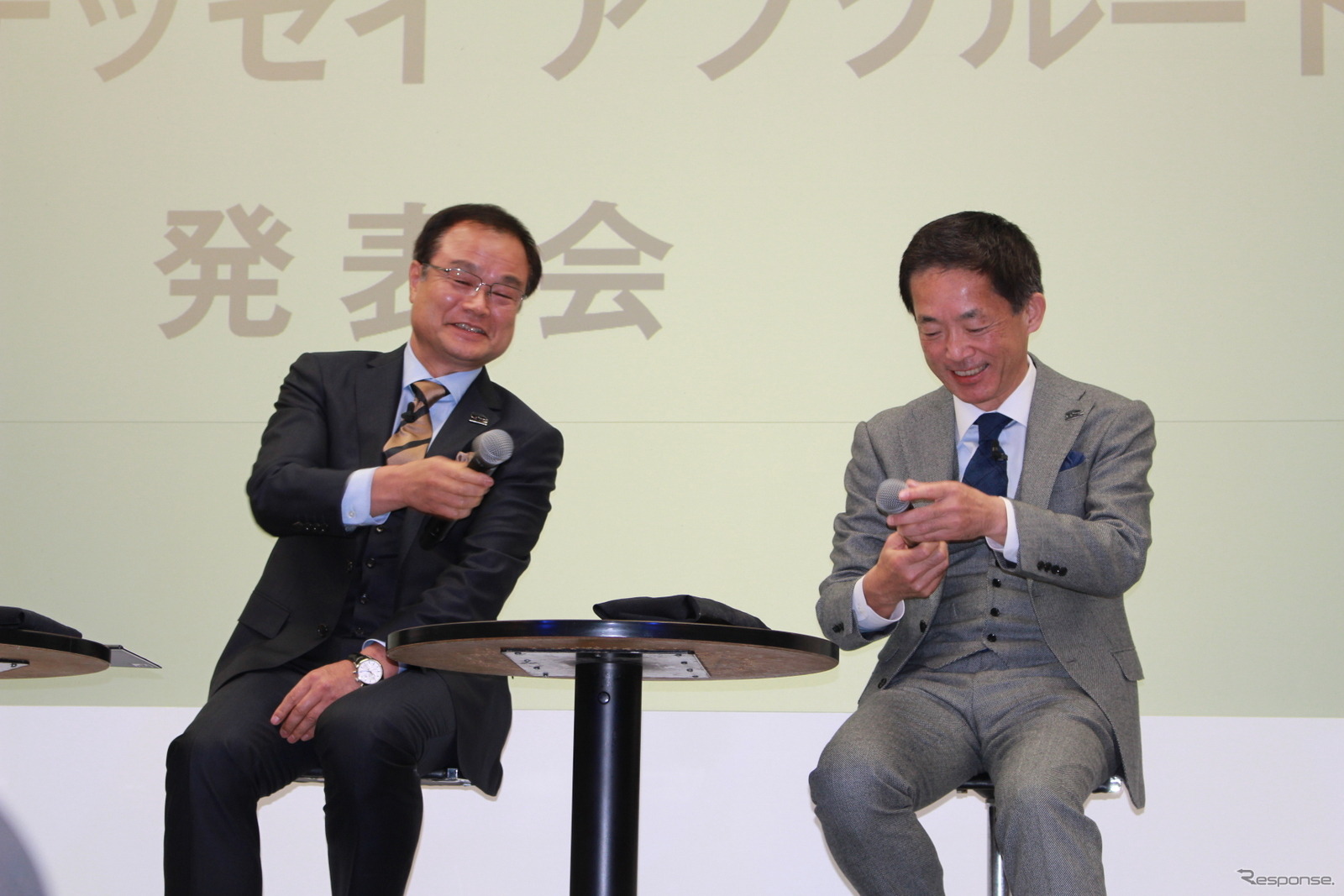左は伊東 孝紳氏 本田技研工業代表取締役。右は峯川尚氏　本田技研工業専務執行役員