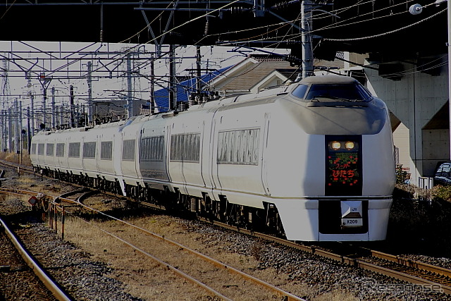 1989年から『スーパーひたち』で運用を開始した651系。2013年3月のダイヤ改正で常磐線特急の定期運用から離脱したが、E657系の追加改造に伴い『フレッシュひたち』1往復のみ651系の運用が復活している。