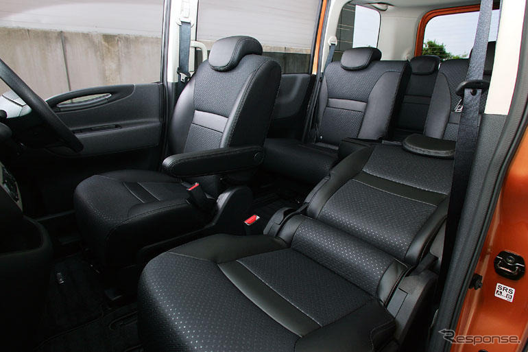 【日産 セレナ 新型発表】写真蔵…楽しいインテリア