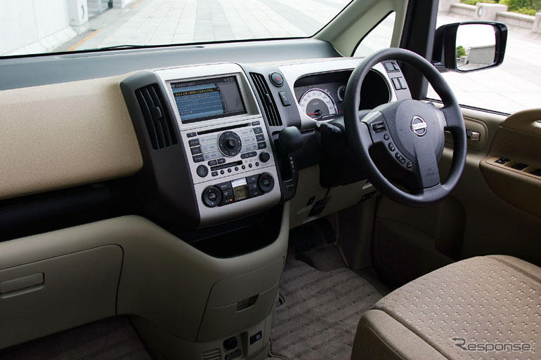 【日産 セレナ 新型発表】写真蔵…楽しいインテリア