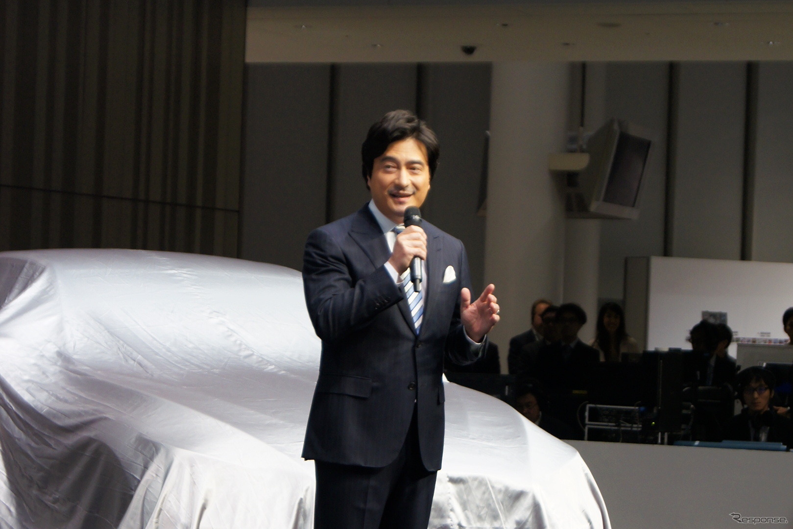 日産 スカイライン 新型発表