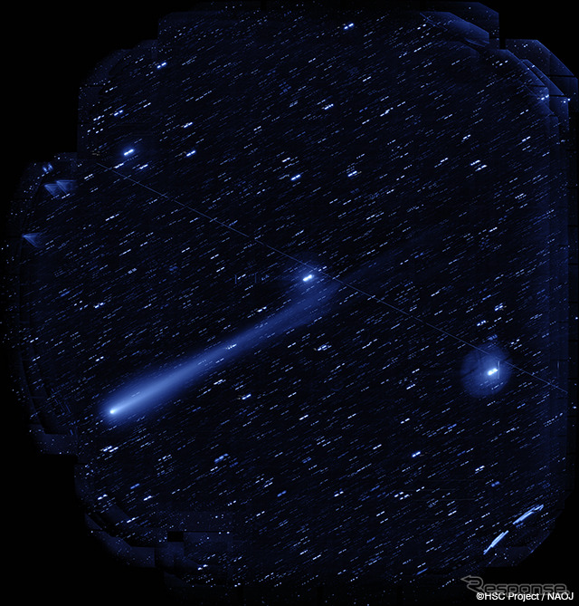 HSC で撮影されたアイソン彗星 (C/2012 S1)。ハワイ現地時間2013年11月5日の明け方 (日本時間11月5日23時～24時頃) 撮影、観測波長は 760 ナノメートル (i バンド)。画像の上が北、左が東で、視野の直径が 1.5 度角。