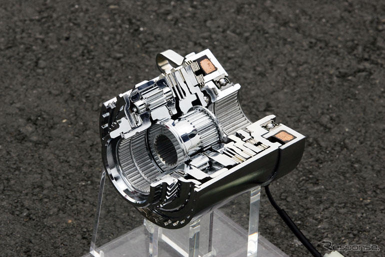 【スバル インプレッサ 新型】旋回性能は大幅に進化