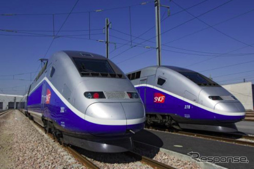 12月15日からフランス～スペイン間で高速列車の直通運転を開始。写真はパリ～バルセロナ直通列車に使用されるのとほぼ同形のTGVデュプレックス