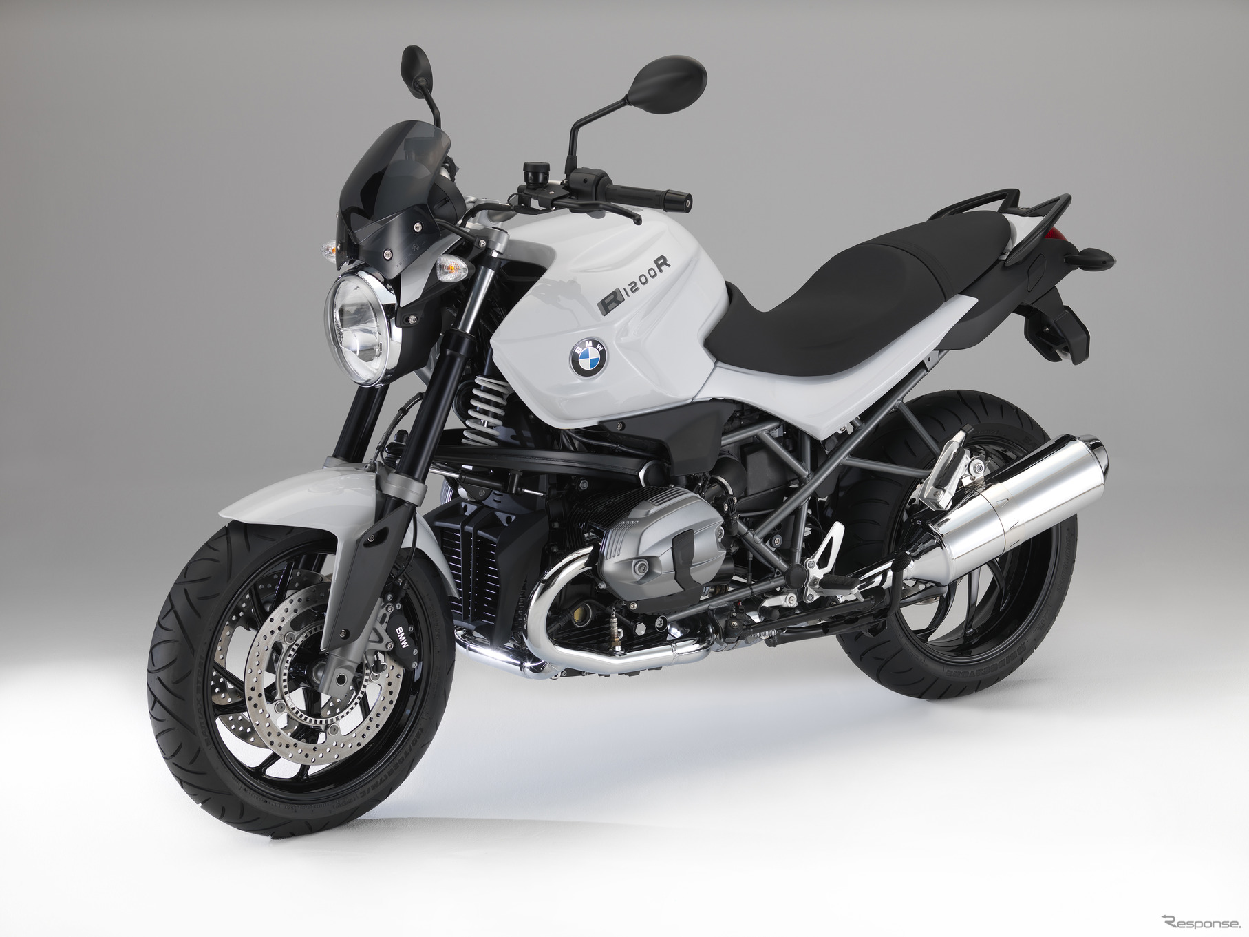 BMW、特別仕様モデル「BMW R1200Rダークホワイト」