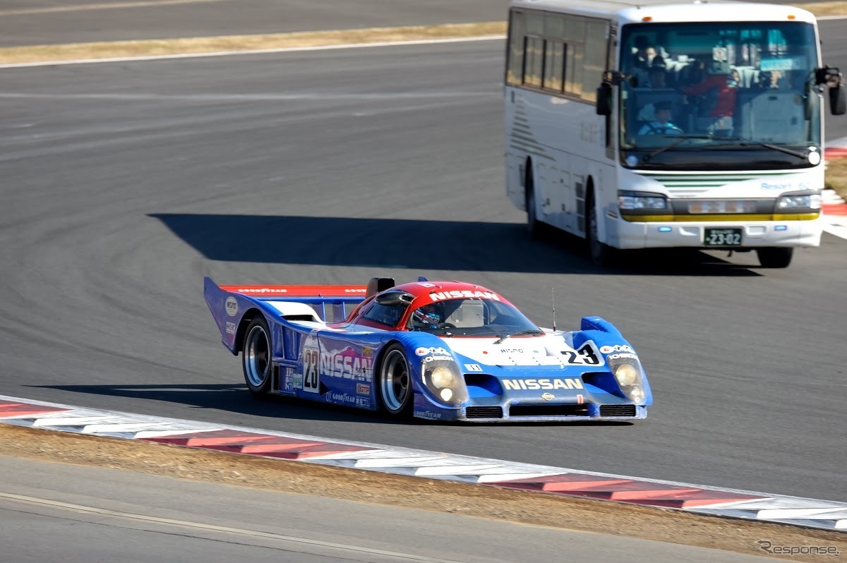 NISMOフェスティバル　ヒストリックカーデモラン