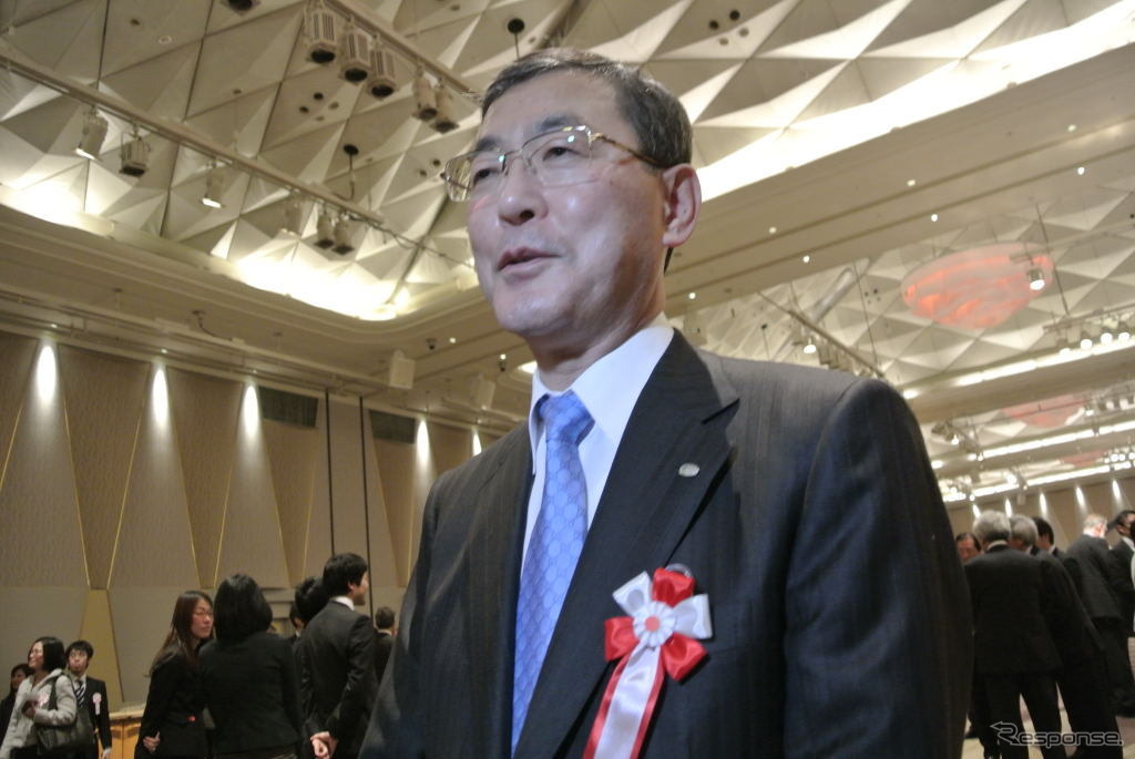 富士重工業 吉永泰之社長