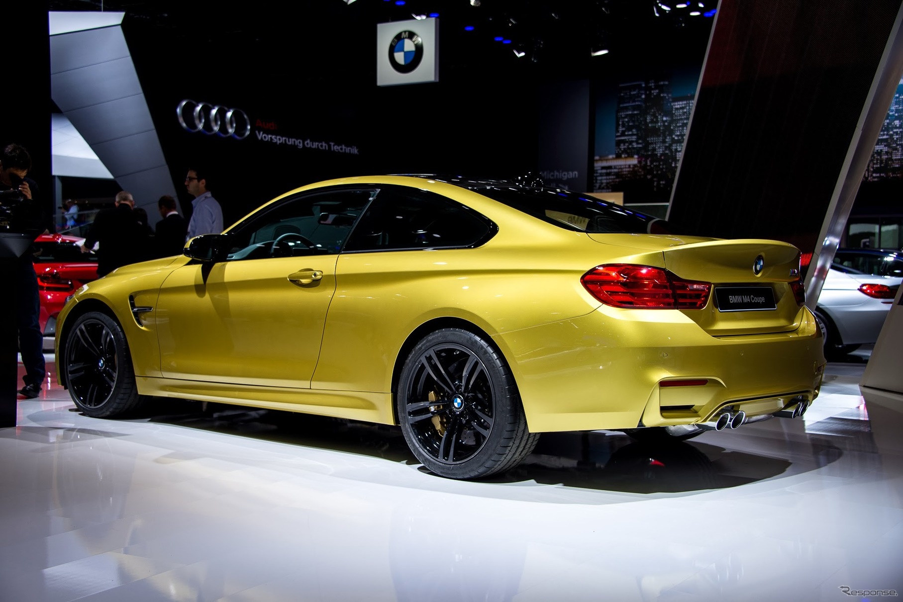 【デトロイトモーターショー14】BMW M4クーペ カーボン使用で80kg軽量化［詳細画像］