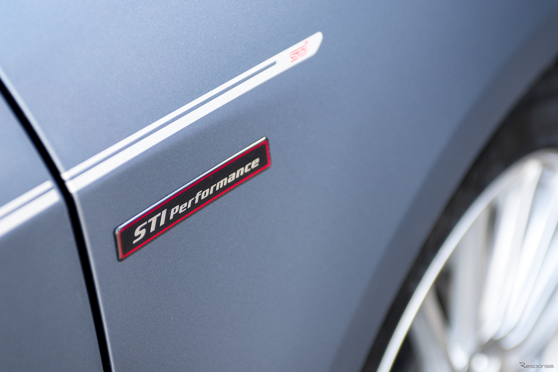 スバル・レヴォーグ「STI パフォーマンスパッケージ」プロトタイプ