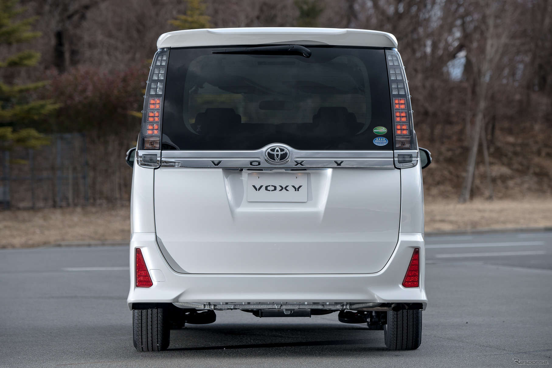 トヨタ・ヴォクシー ZS