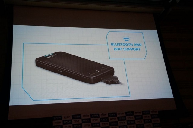 エプソン、Android4.0プラットフォームを搭載したスマートグラス『モベリオ』を発表