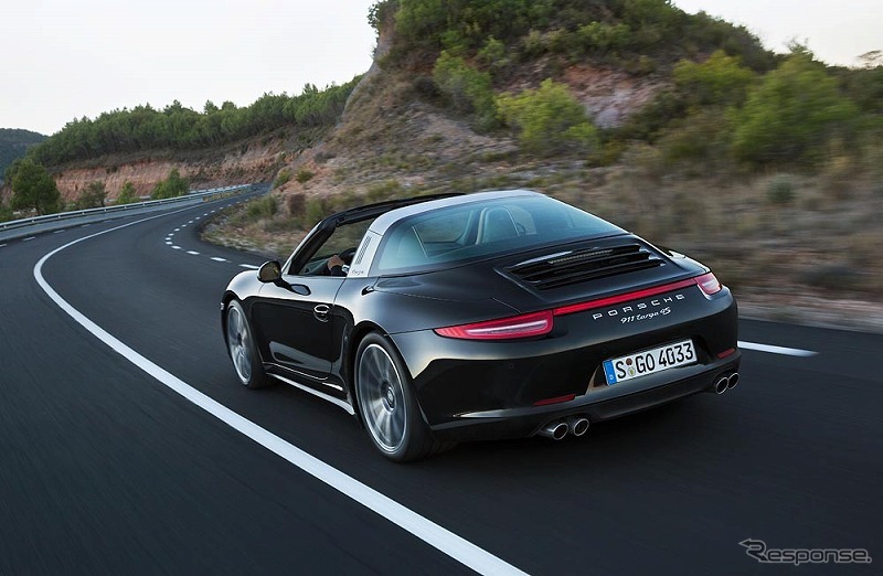ポルシェ・新型911タルガ4