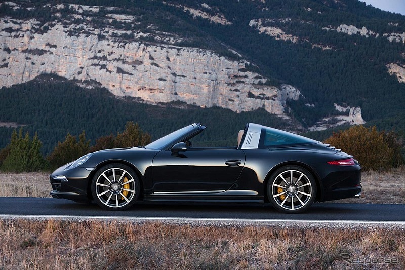 ポルシェ・新型911タルガ4