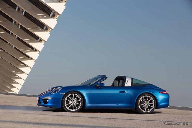 ポルシェ・新型911タルガ4