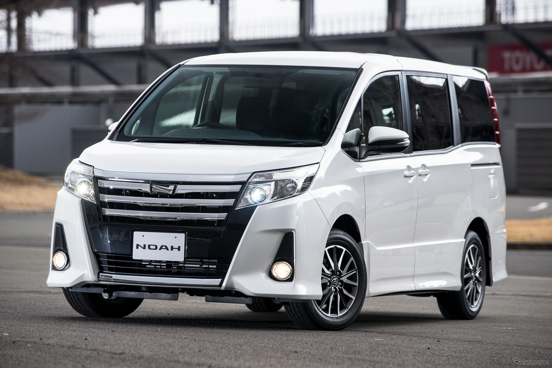 トヨタ・ノア Si