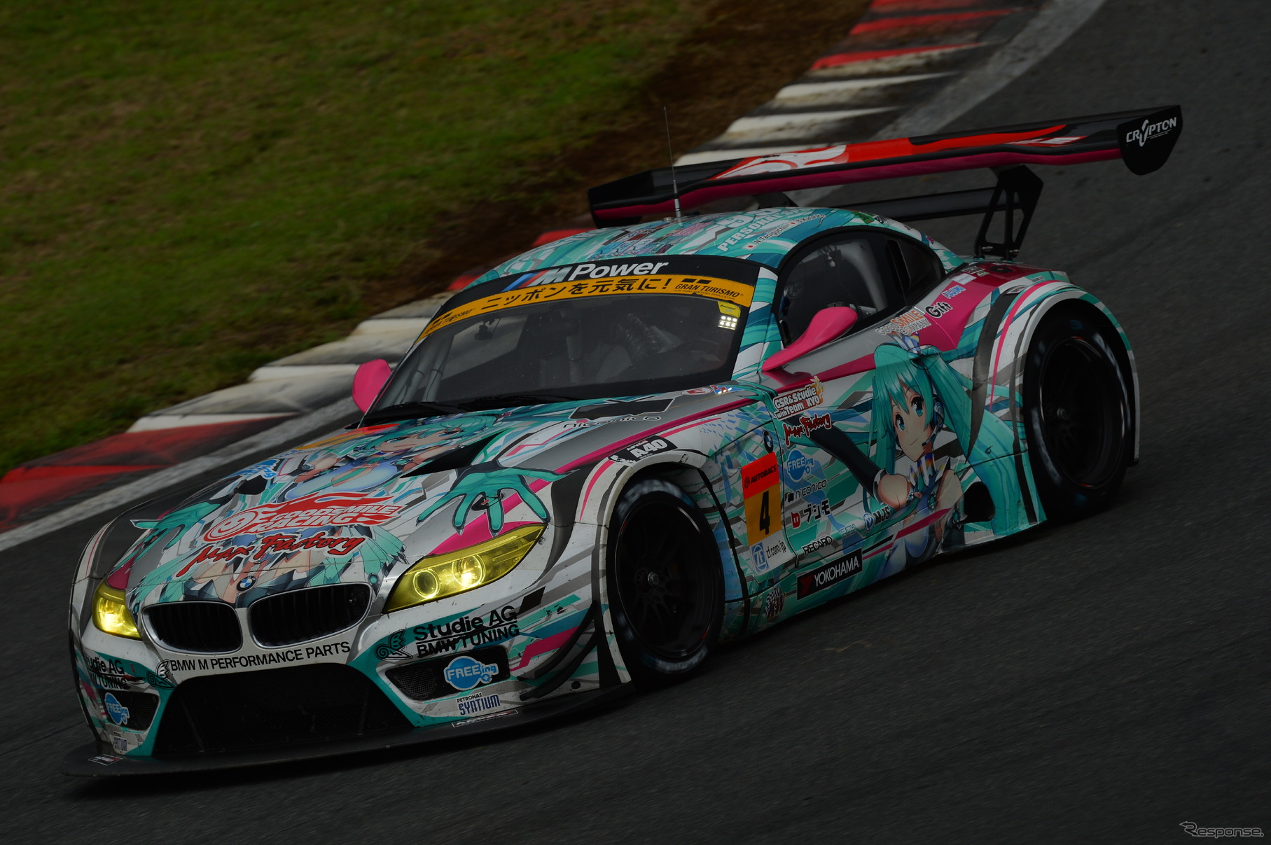 第6戦富士、GT300クラス優勝の谷口信輝&片岡龍也組BMW Z4。写真：GTA