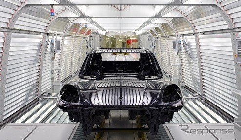 ポルシェの独ライプツィヒ工場で組み立てられる新型SUV マカン
