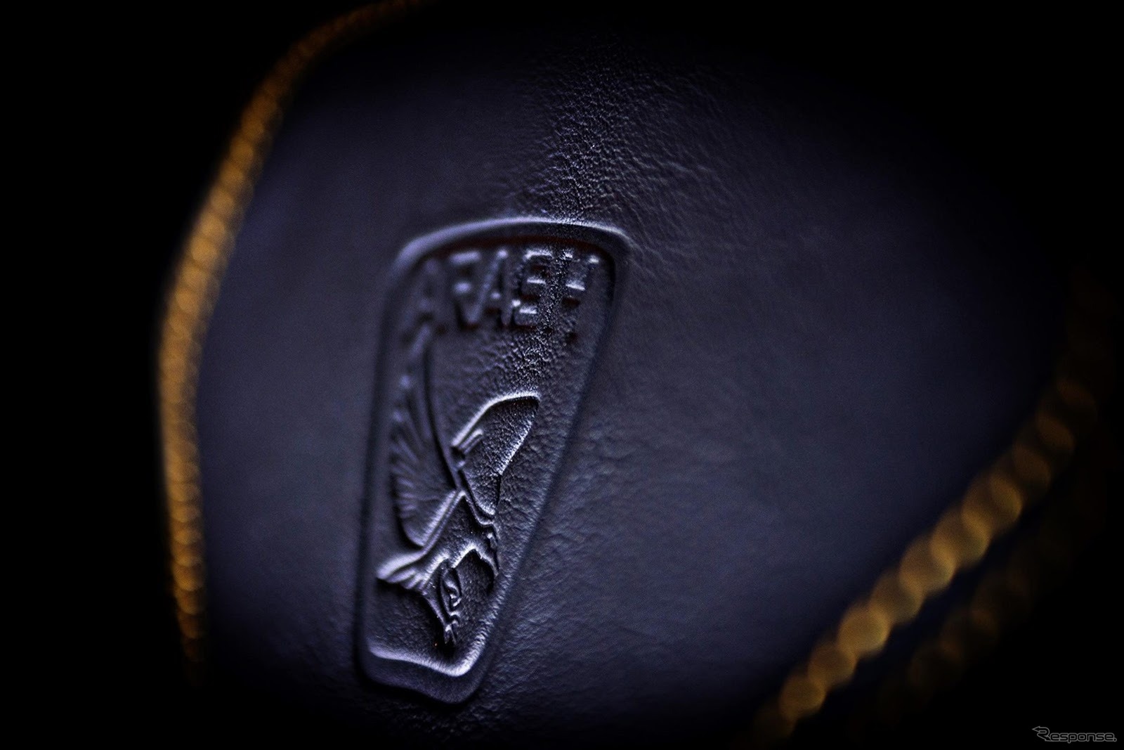 英アラッシュカーズの新型スーパーカーの予告イメージ