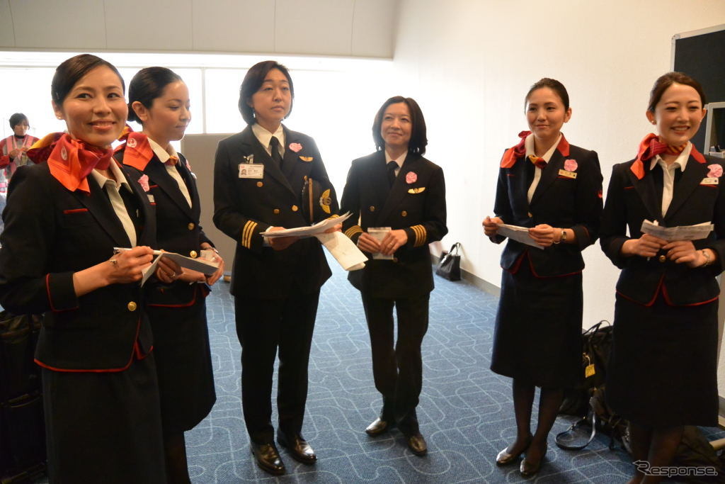 JAL ひなまつりフライト