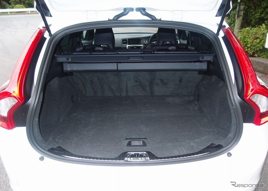 【ボルボ V60 T4 Rデザイン 試乗】＋αの動力性能がもたらす余裕…松下宏