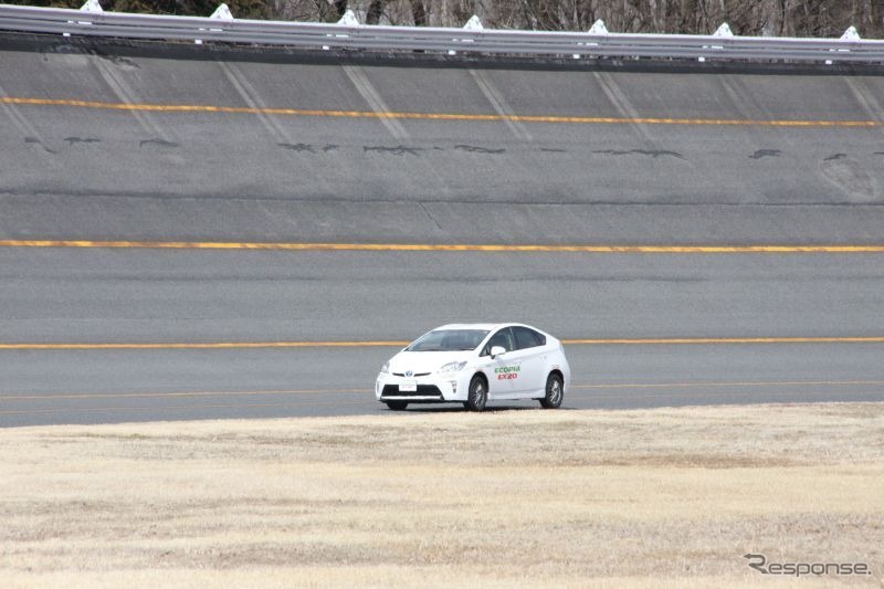 試乗テスト中のEX20