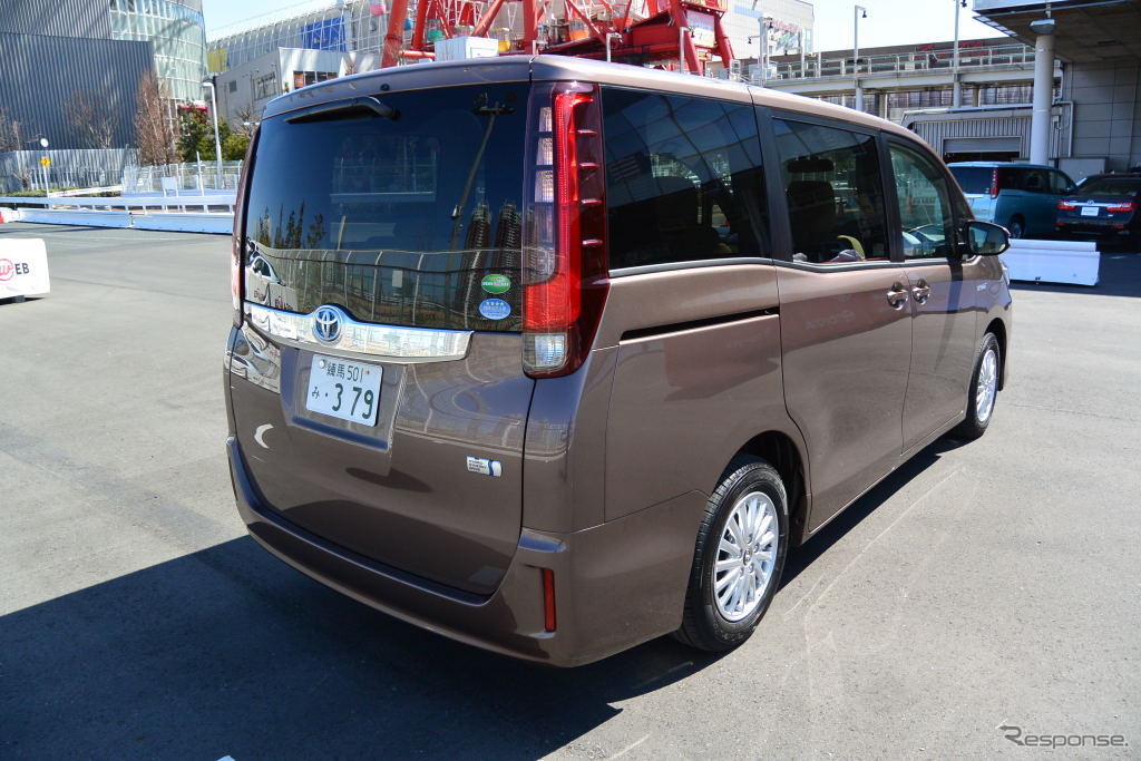 トヨタ 新型ノア＆ヴォクシー