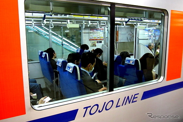 東上線の『TJライナー』。3月20・27・28日の3日間、23時台に池袋駅を発車する臨時『TJライナー』が運行される。