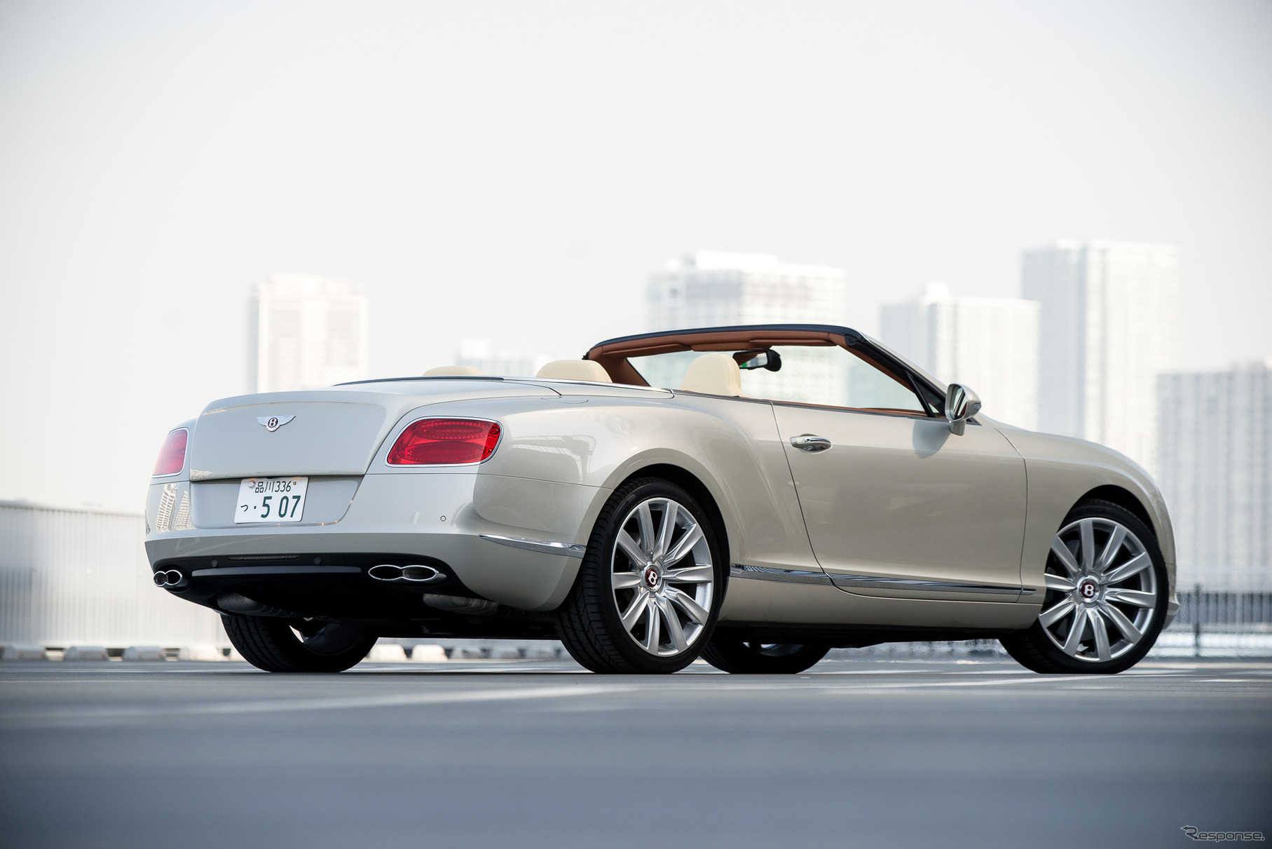 ベントレー・コンチネンタル GTC V8