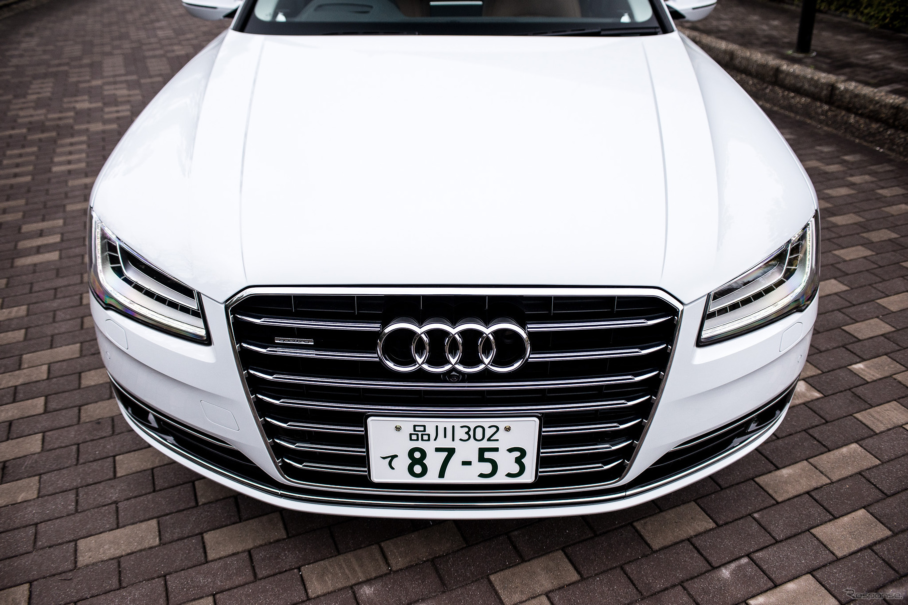 アウディ・A8 3.0 TFSI quattro