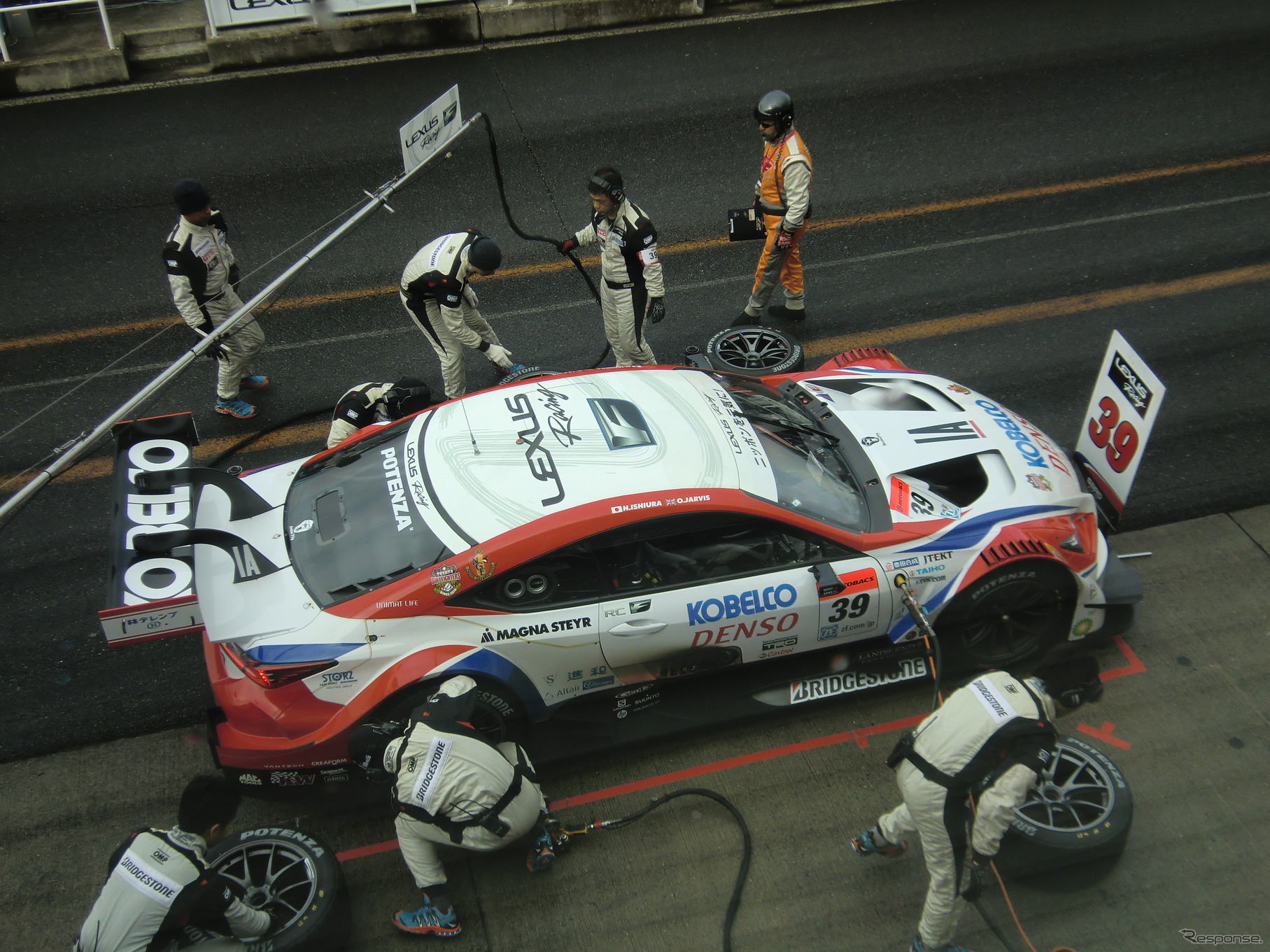 GT500決勝4位の#39 RC F。