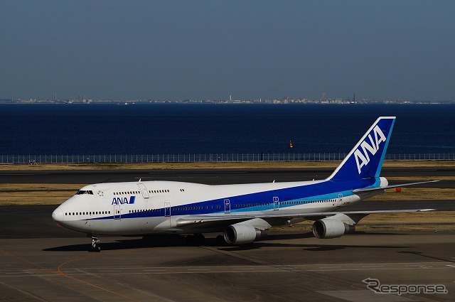 ラストフライト前週の週末（3月22日）、このあたりから羽田空港の展望デッキには「航空ファン以外の人たち」も集まり出した。