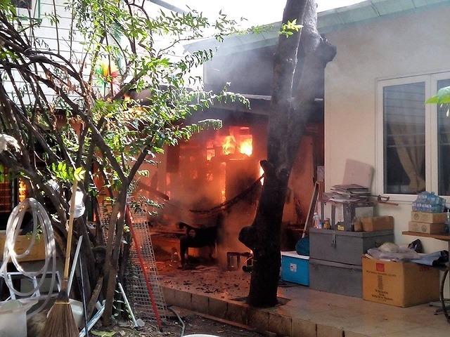 タイ財務省近くで火事