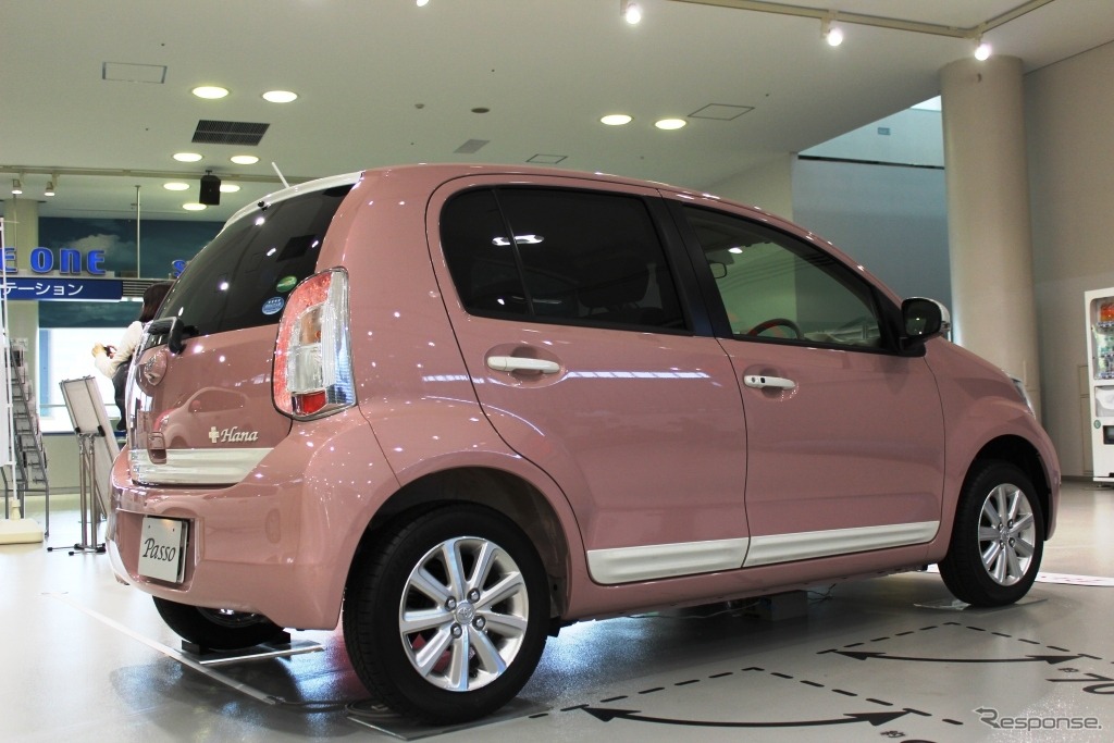 トヨタ・パッソ+Hana