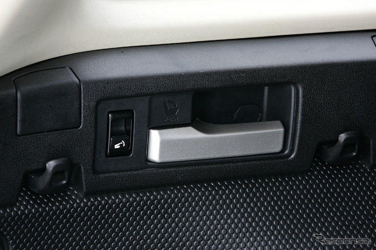 【日産 ウイングロード プロトタイプ】サーファー御用達のラゲッジルーム