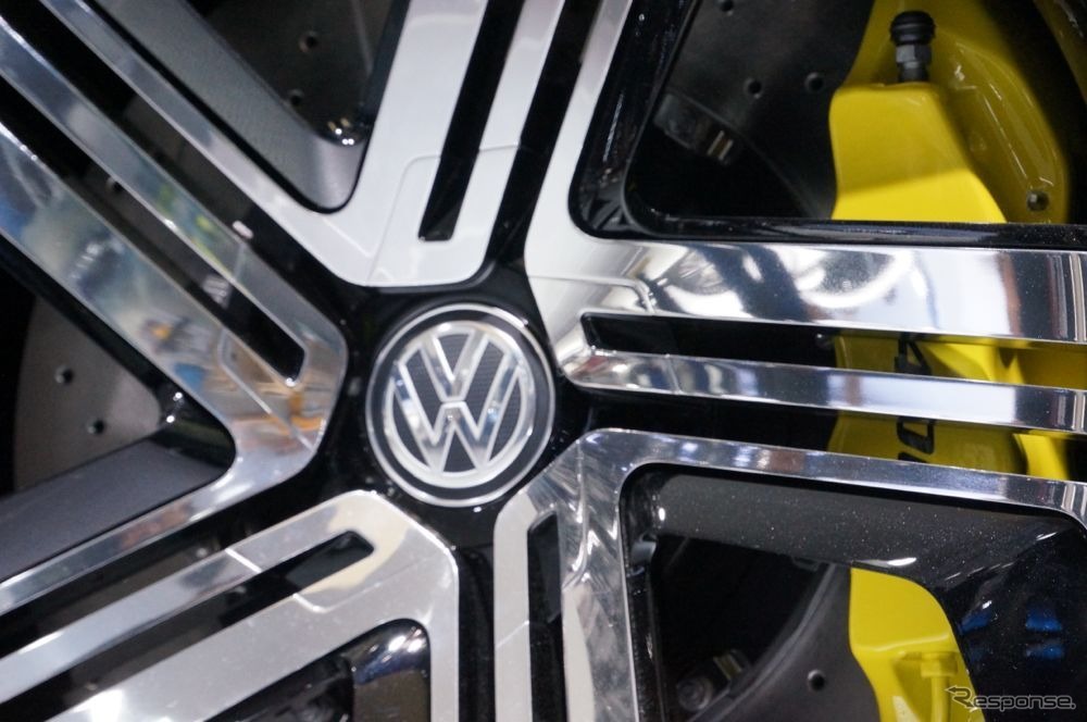 【北京モーターショー14】400馬力のモンスターゴルフ…VW ゴルフ R400 ［詳細画像］