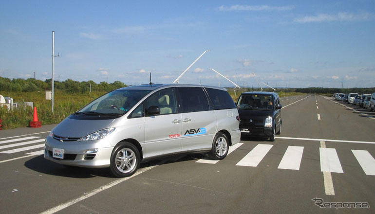 【ASV-3】車車間通信公開実験…国内14メーカー集結!!