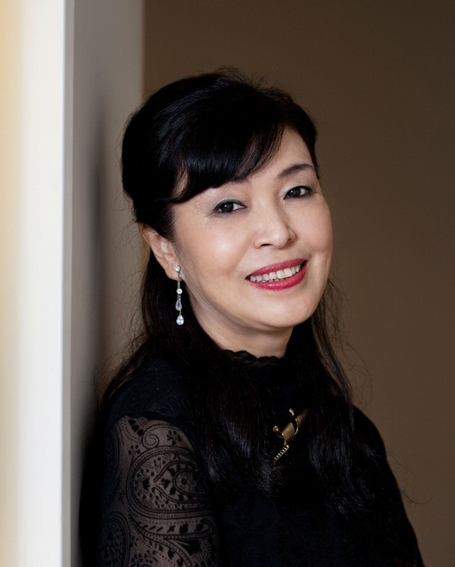 フランス観光親善大使に任命された劇画家・声楽家の池田理代子