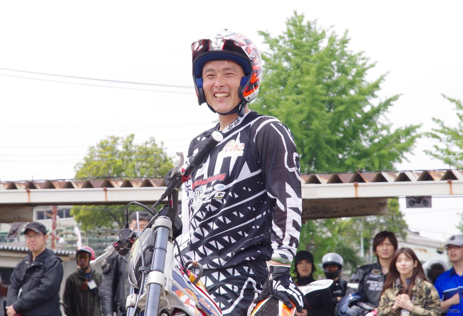 本多元治選手によるトライアルパフォーマンス「バイクまるごとフェスティバル2014」