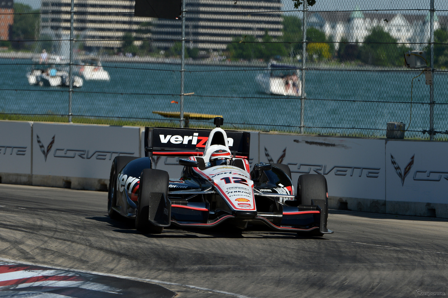パワーは2位に入って、ポイントトップに浮上。写真：INDYCAR