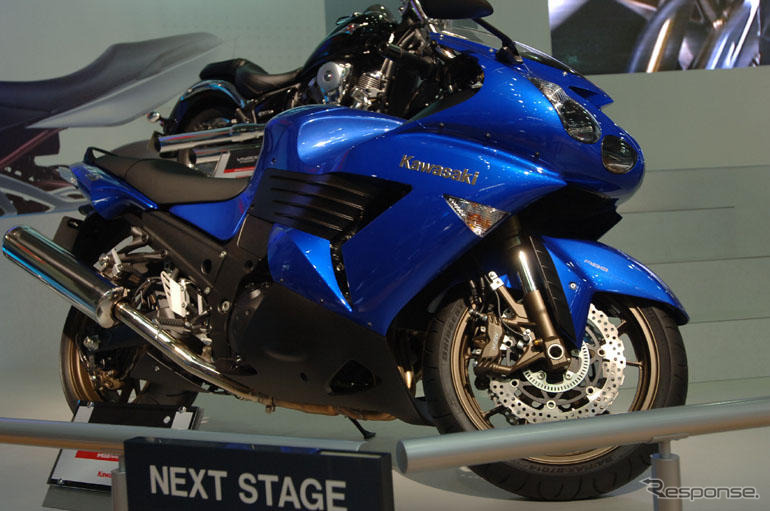 【東京モーターショー05】 太いトルクに期待のツアラー、カワサキ ZZR1400