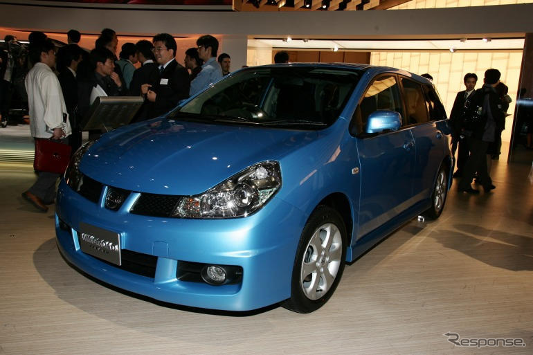 【東京モーターショー05】写真蔵…日産 ウイングロード 新型、発売直前