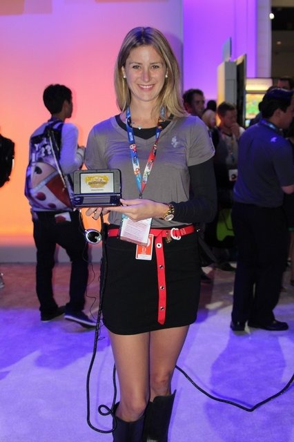 【E3 2014】お待たせしました!!今年も○○寸前な美人コンパニオンをご紹介